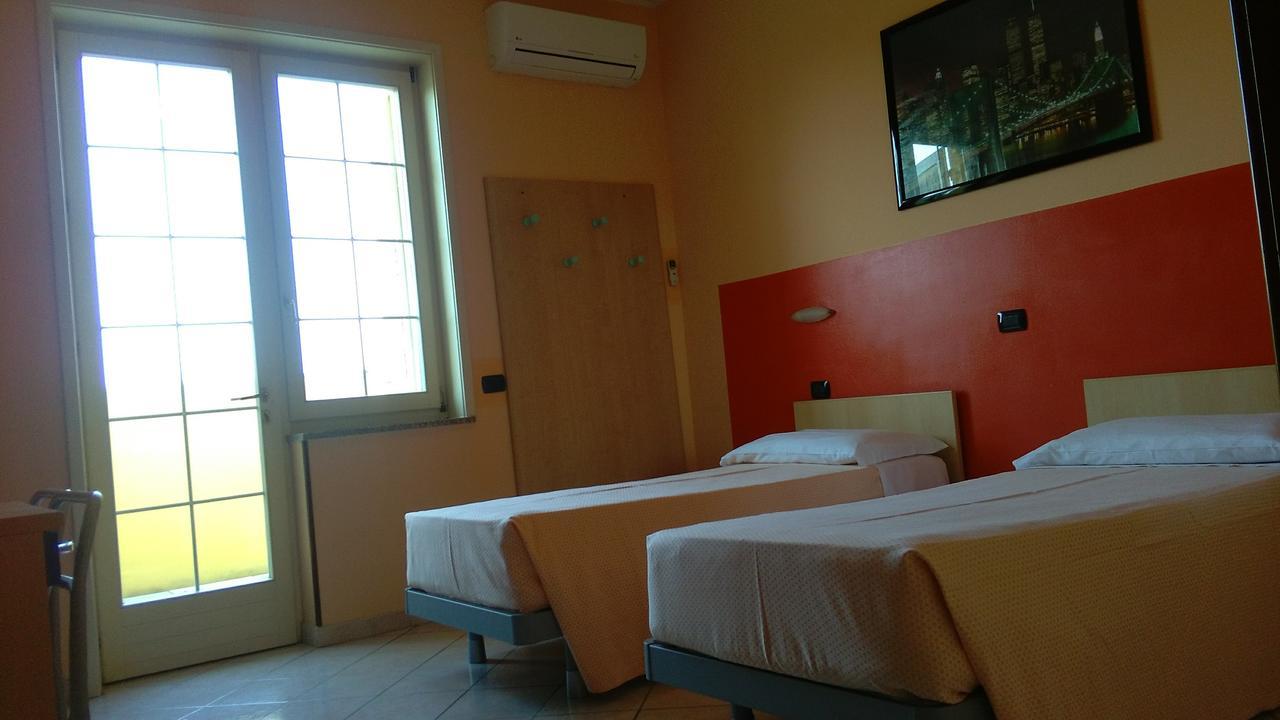 La Quercia Hotel con Ristorante San Giovanni in Croce Esterno foto