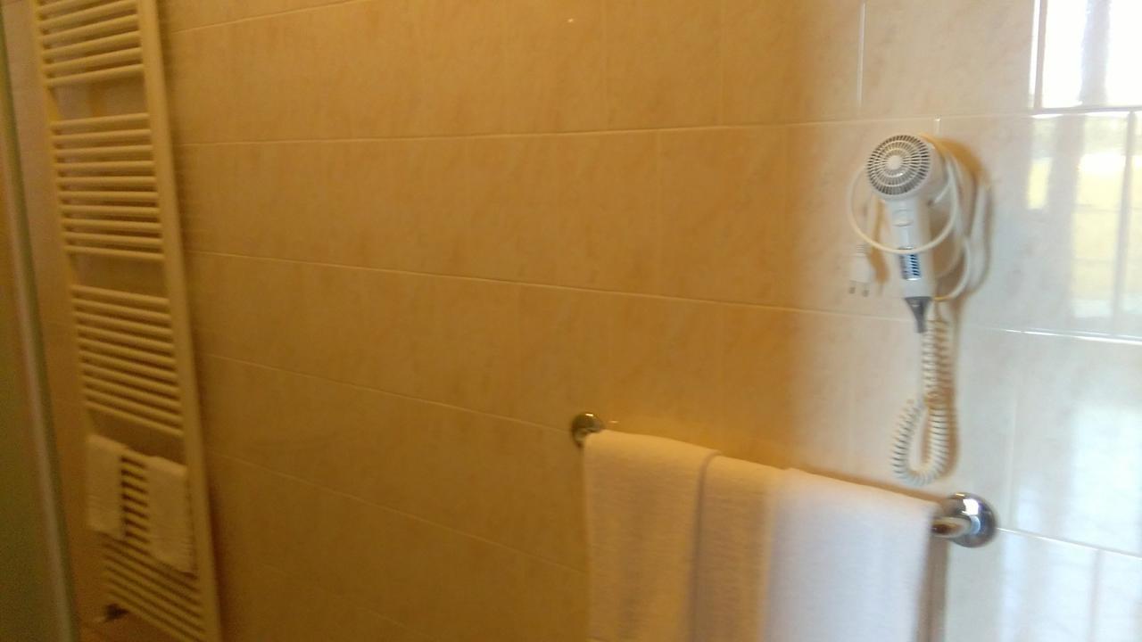 La Quercia Hotel con Ristorante San Giovanni in Croce Esterno foto
