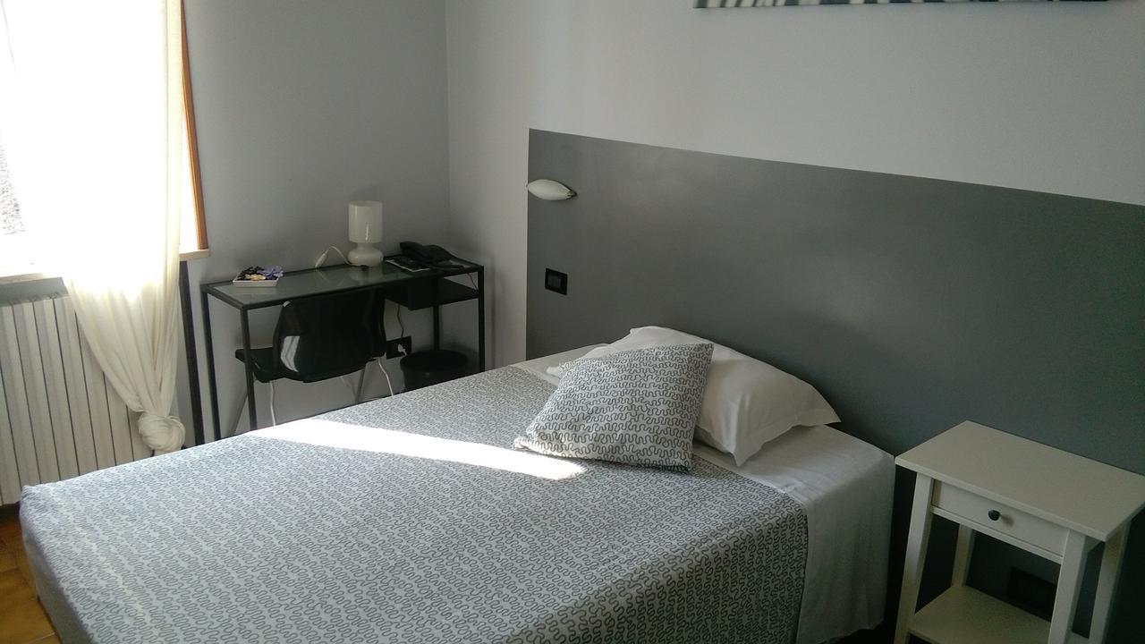 La Quercia Hotel con Ristorante San Giovanni in Croce Esterno foto